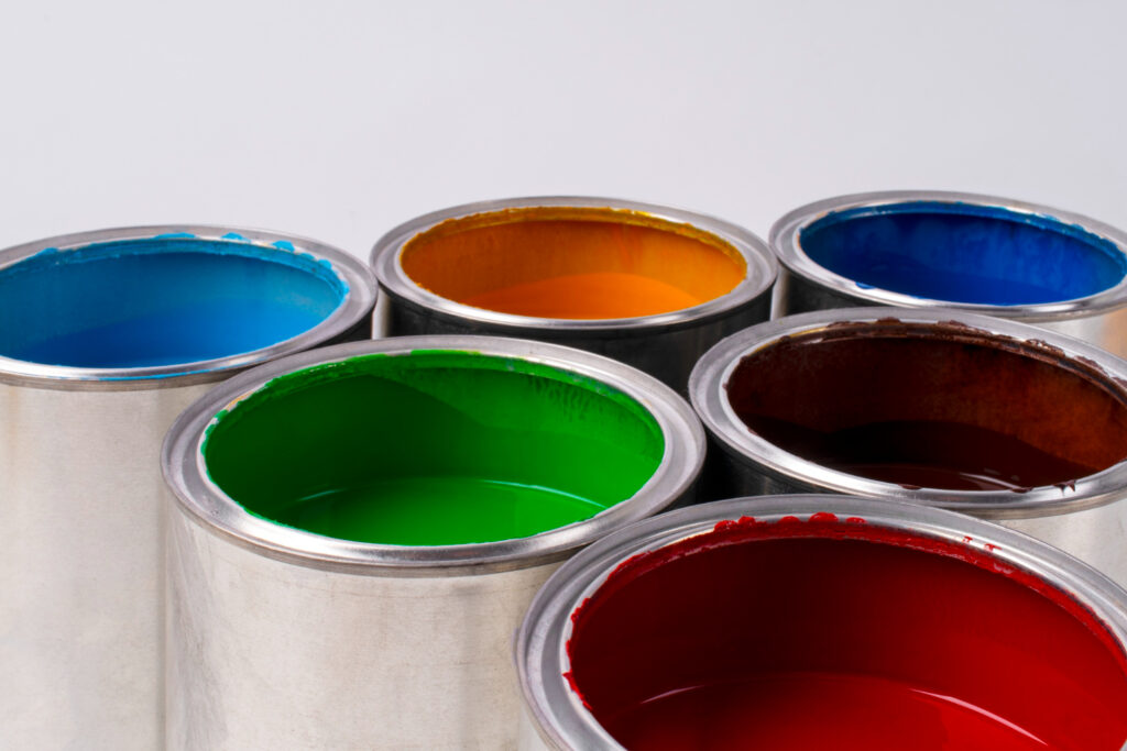 One litre steel drum containing flammable paint, classified as Class 3 dangerous goods for DG courier UAE services